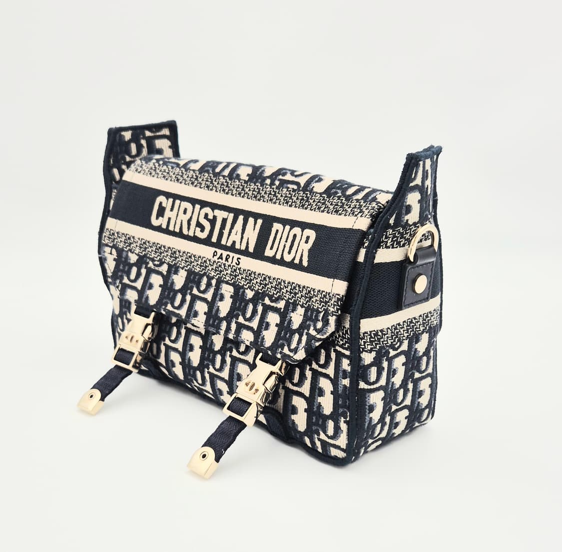 디올 오블리크 블루 캠프백 스몰 숄더백 M1241ORIW 상품이미지3