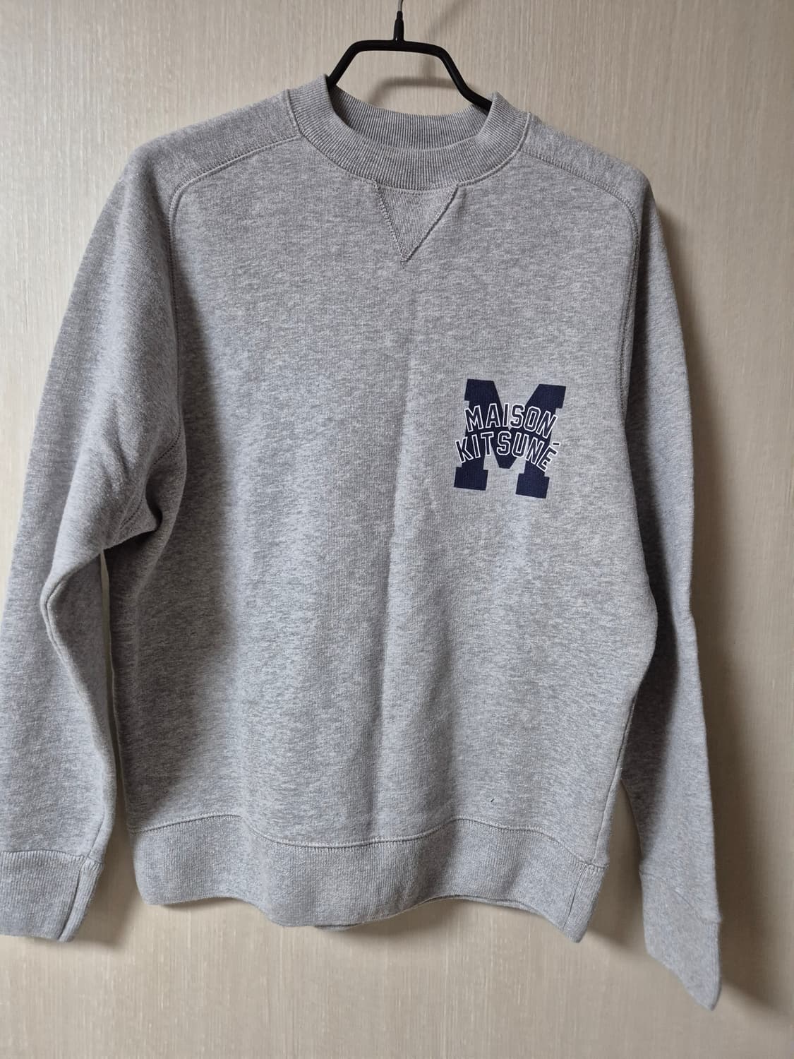 (정품) 메종키츠네 그레이 로고 맨투맨 XS 스웻셔츠 상품이미지1