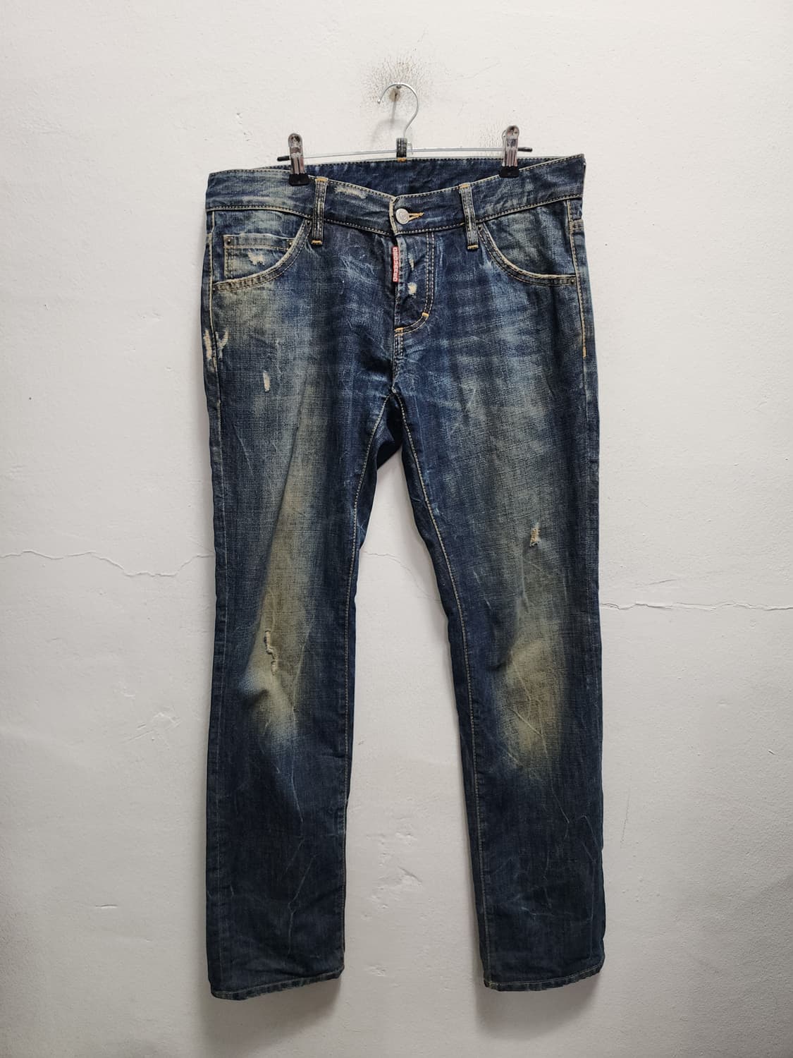 디스퀘어드2 워싱 청바지 상품이미지1