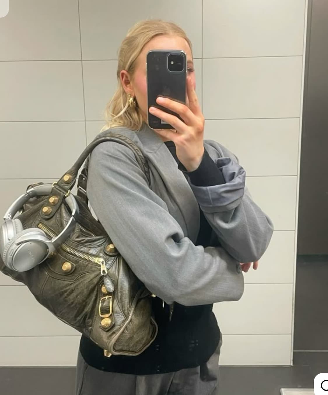정품 발렌시아가 모터백 시티백 자이언트 브라운 상품이미지3
