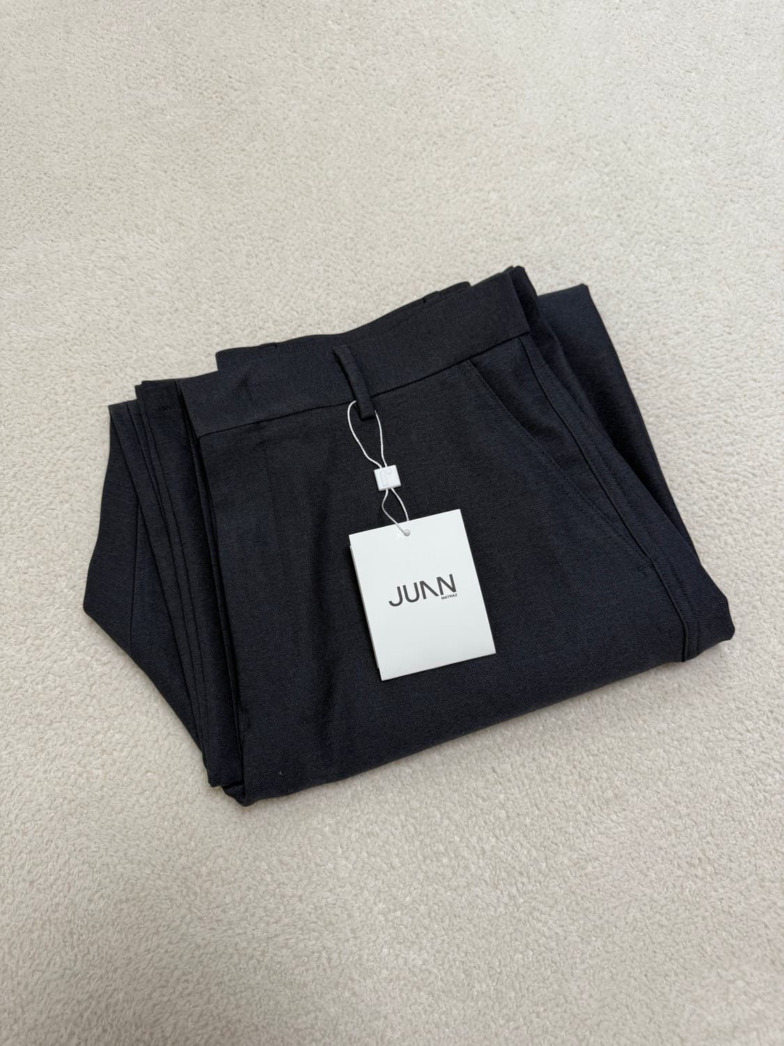 플리마켓🔥 주앙옴므 리파인드 커브드 팬츠 (차콜 L) 상품이미지1