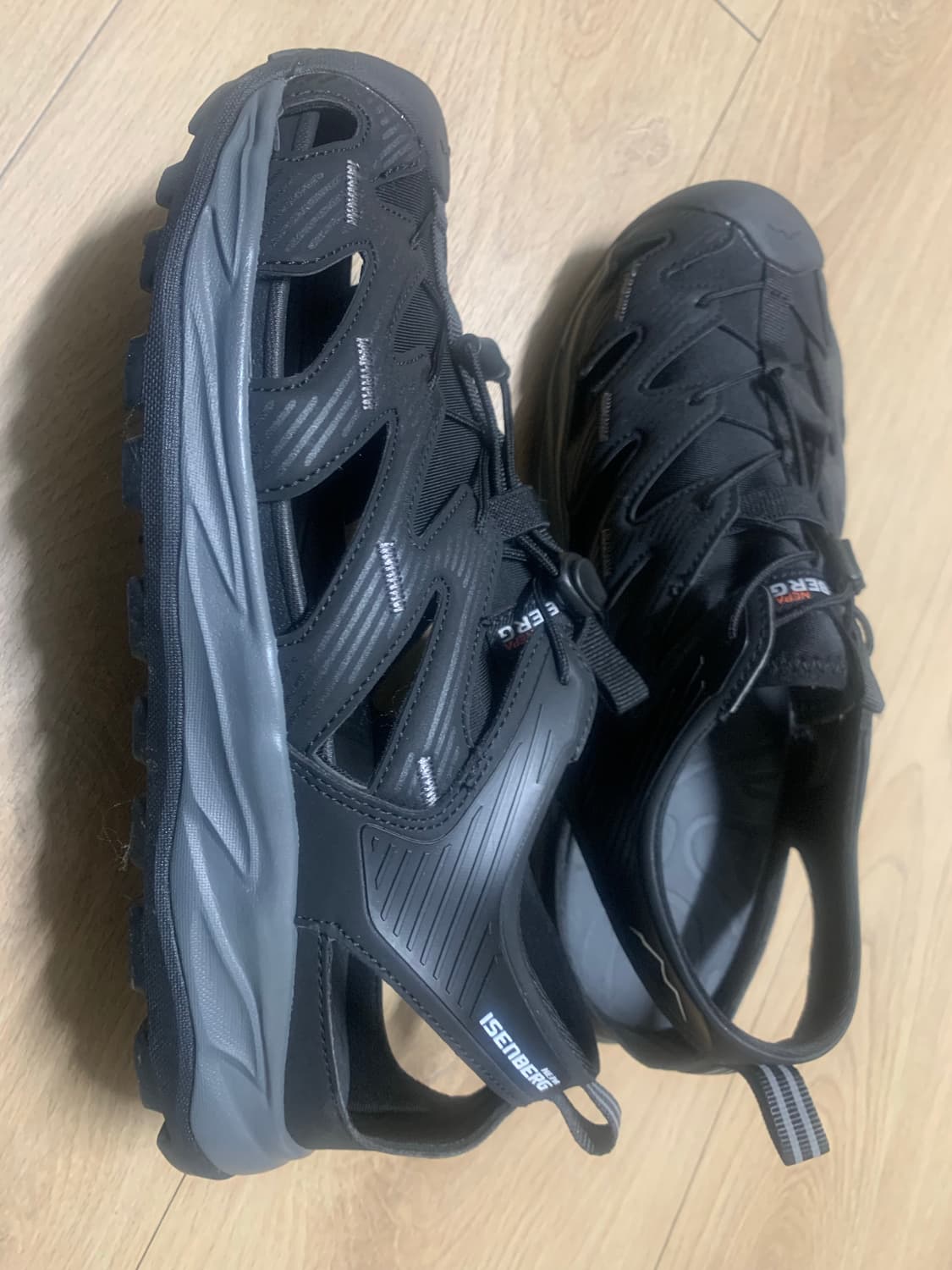 네파 이젠벅 트레킹 샌들 새상품급 판매 합니다 상품이미지8