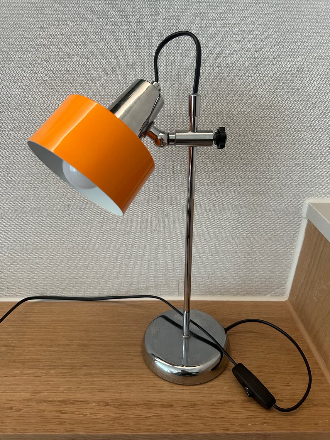 빈티지 오렌지 스탠드 조명 상품이미지2