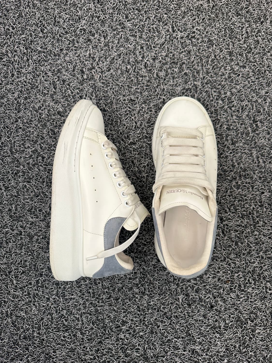 알렉산더 맥퀸 오버솔 스니커즈 39/ 245 상품이미지3