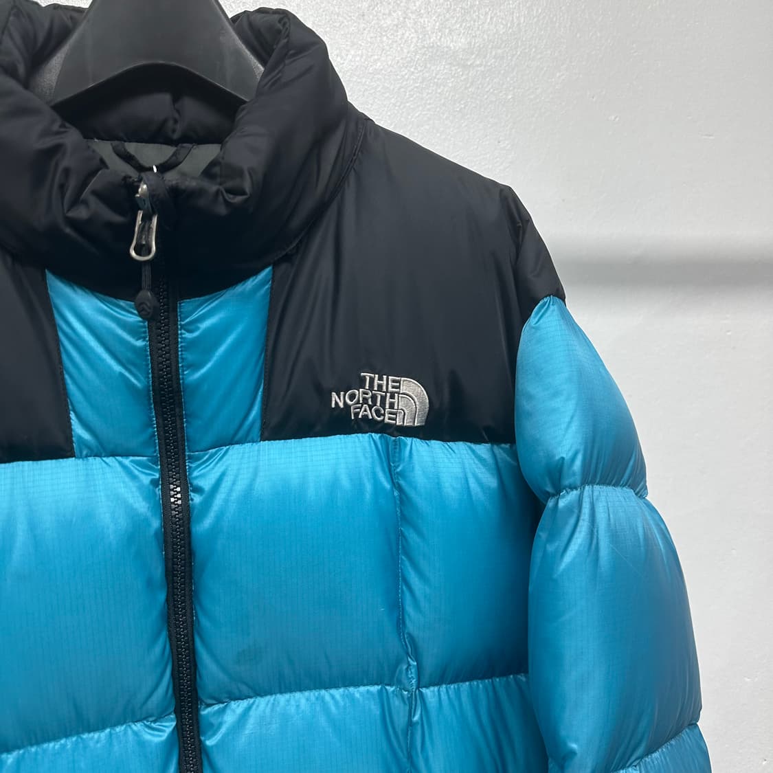 노스페이스 써밋 로체 패딩 상품이미지3
