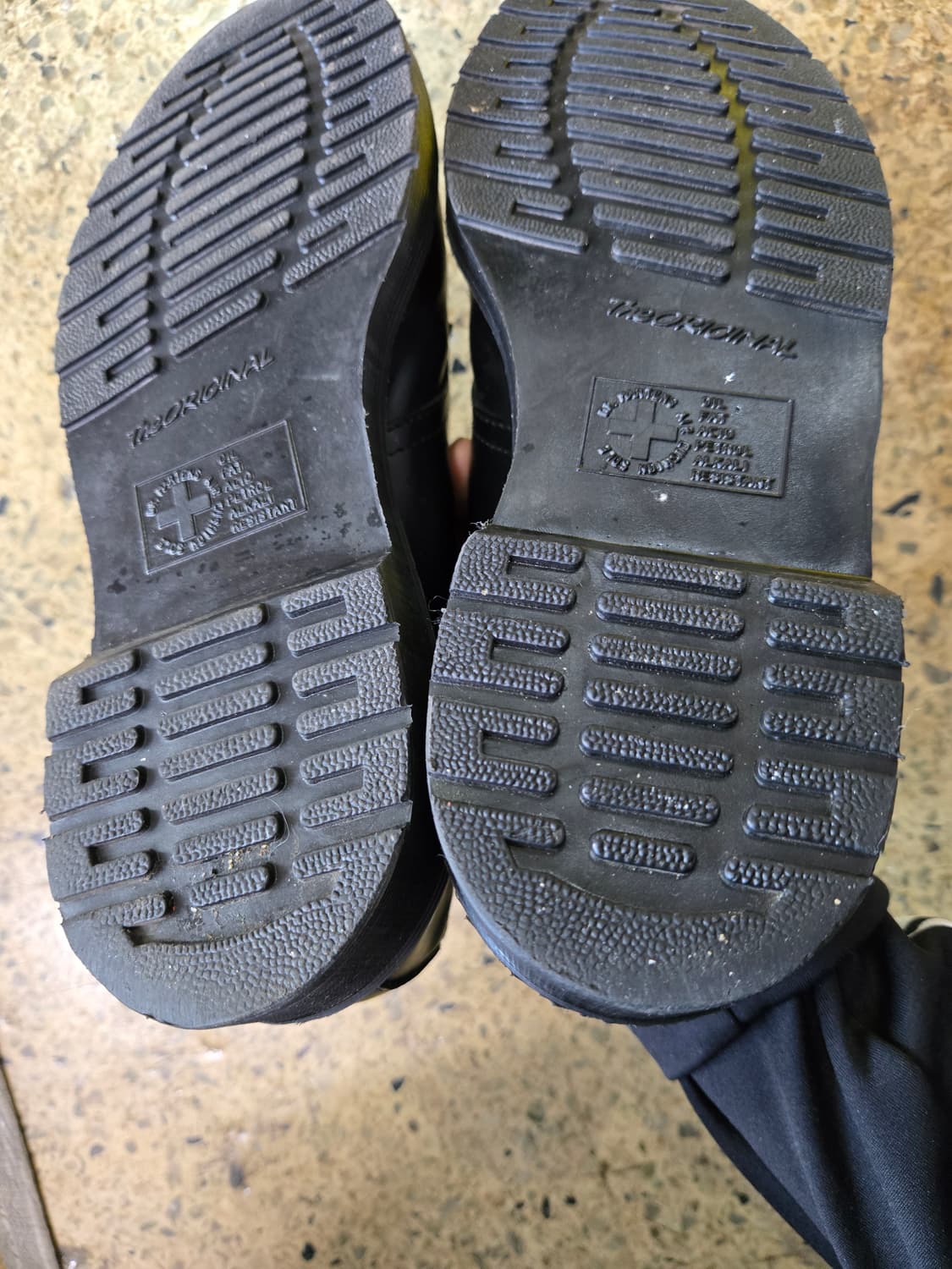 닥터마틴 블랙 더비 슈즈 1461 3홀 모노 블랙 상품이미지7