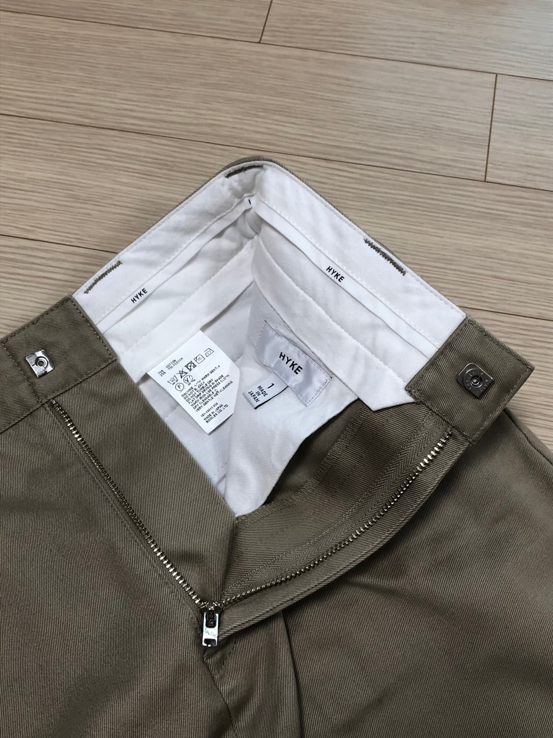 1 HYKE 타이트 슬릿 미디스커트 브라운카키 디키즈 빔즈 상품이미지3