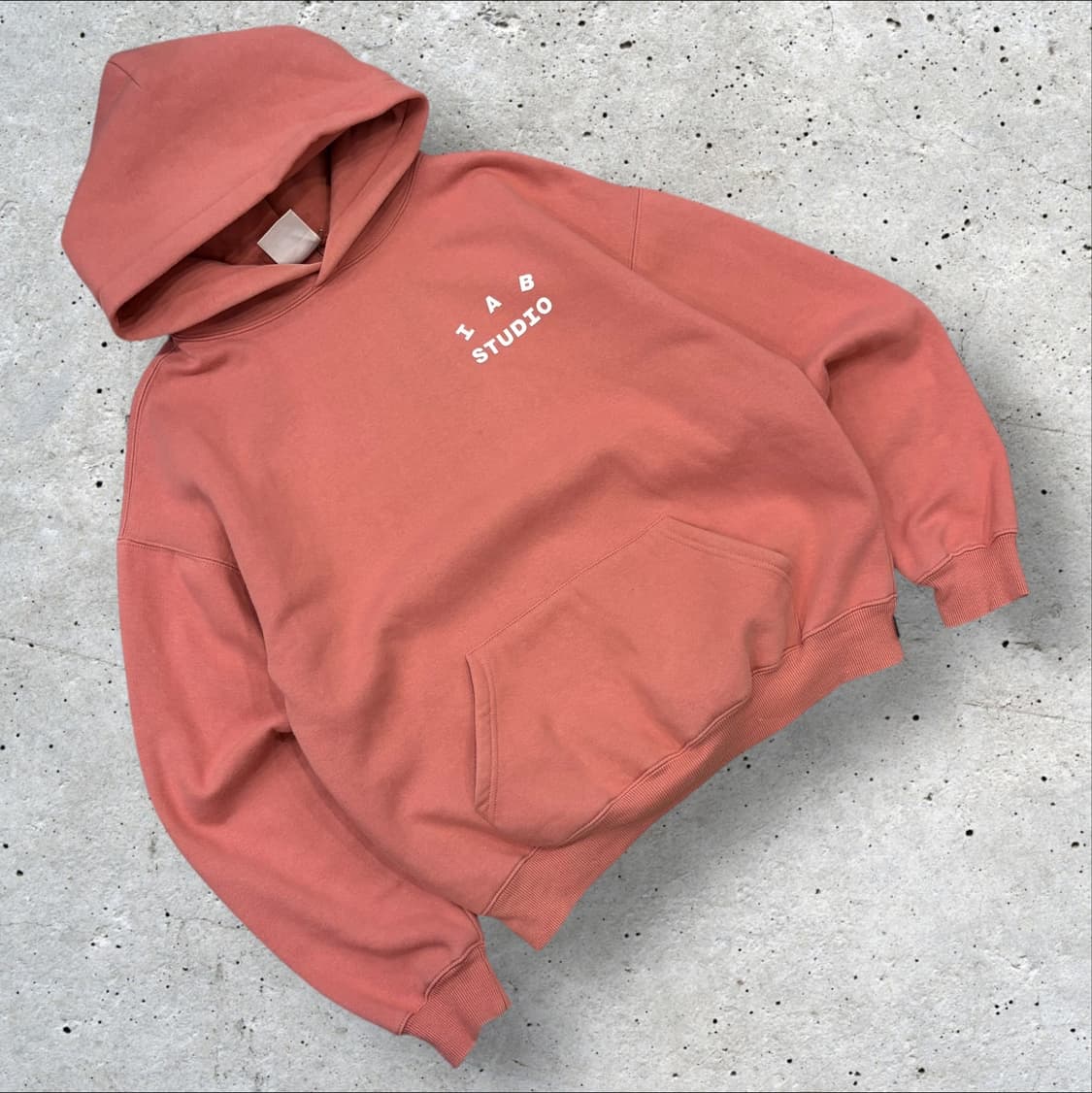 [L] 아이앱 스튜디오 IAB STUDIO 코랄 핑크 후드티 B610 상품이미지2