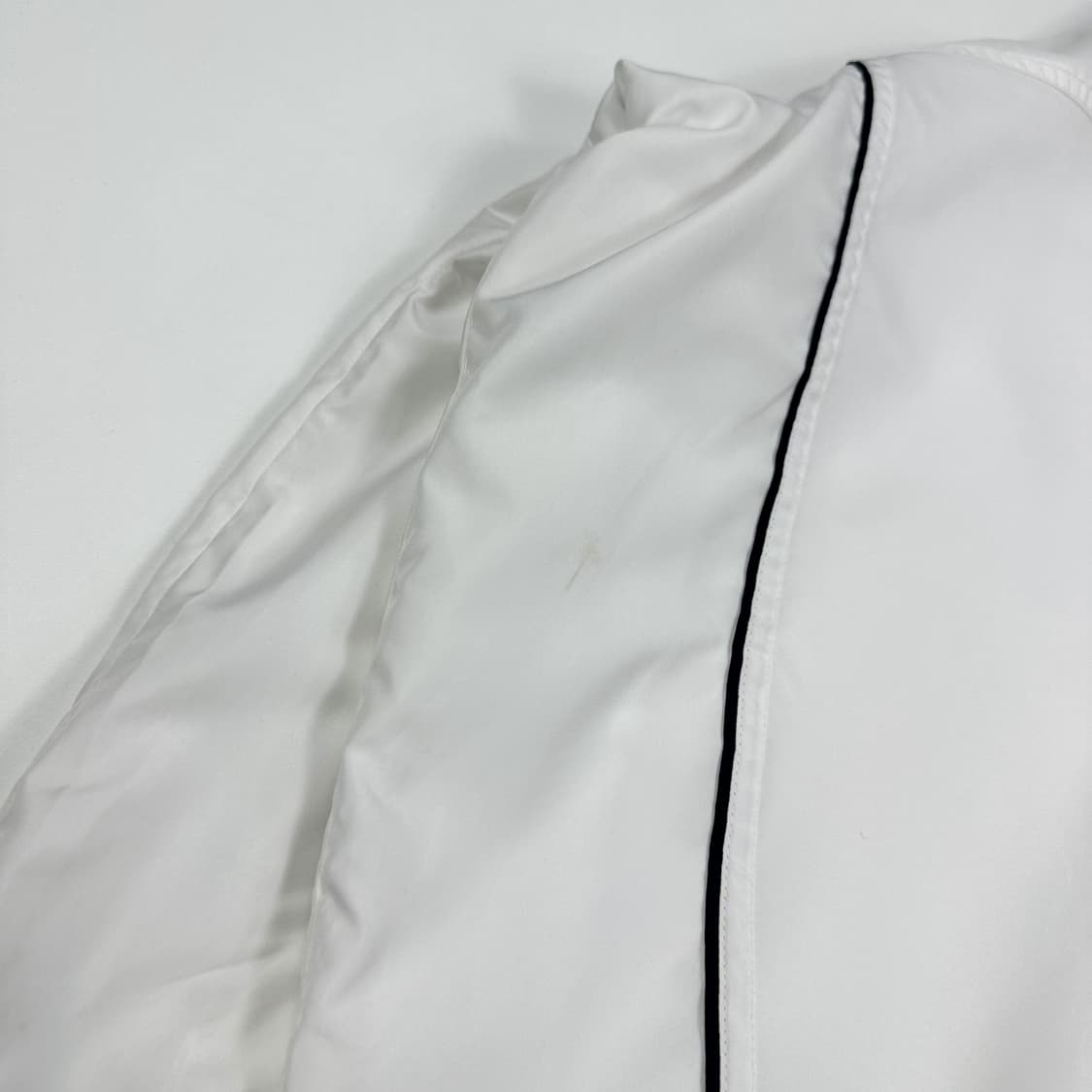 아디다스 오리지널 오버핏 화이트 바람막이자켓 (XXL) 상품이미지6