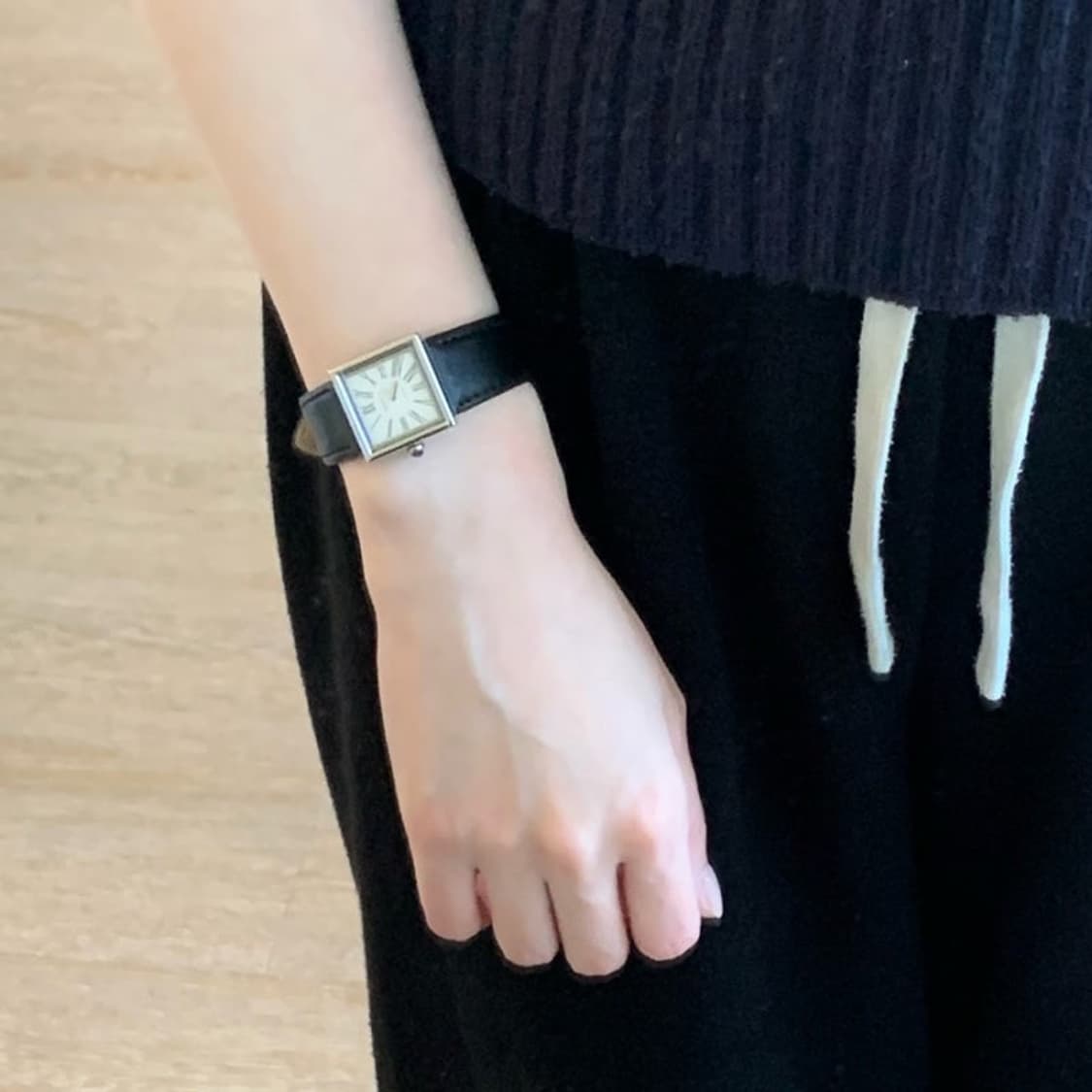 샤넬 마드모아젤시계 화이트 상품이미지4