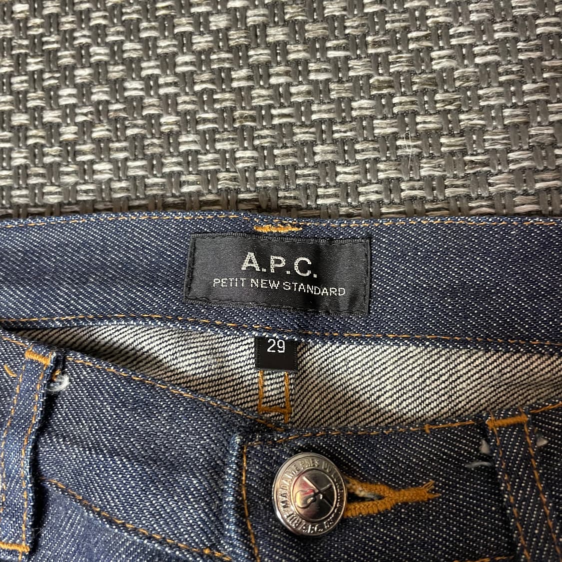 (29) A.P.C. 아페쎄 진청 버튼플라이 데님 팬츠 상품이미지4
