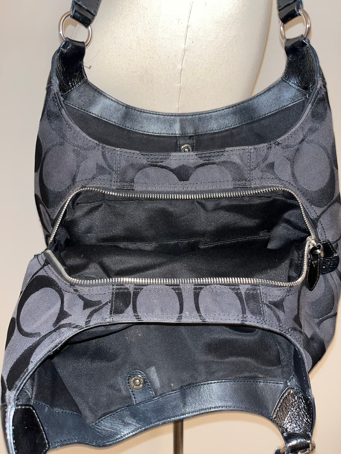 📦Coach black basic shoulder bag 상품이미지8