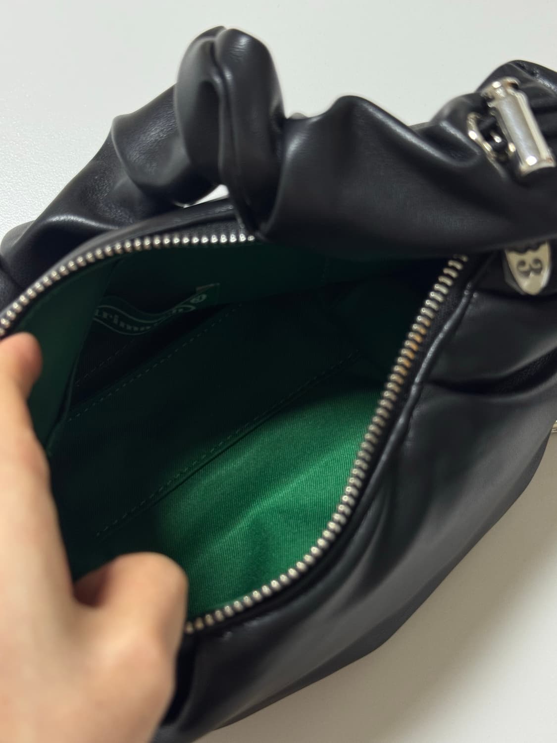 트리마치 덤플링 숄더백 블랙 1회 착용 (98000원) 상품이미지10