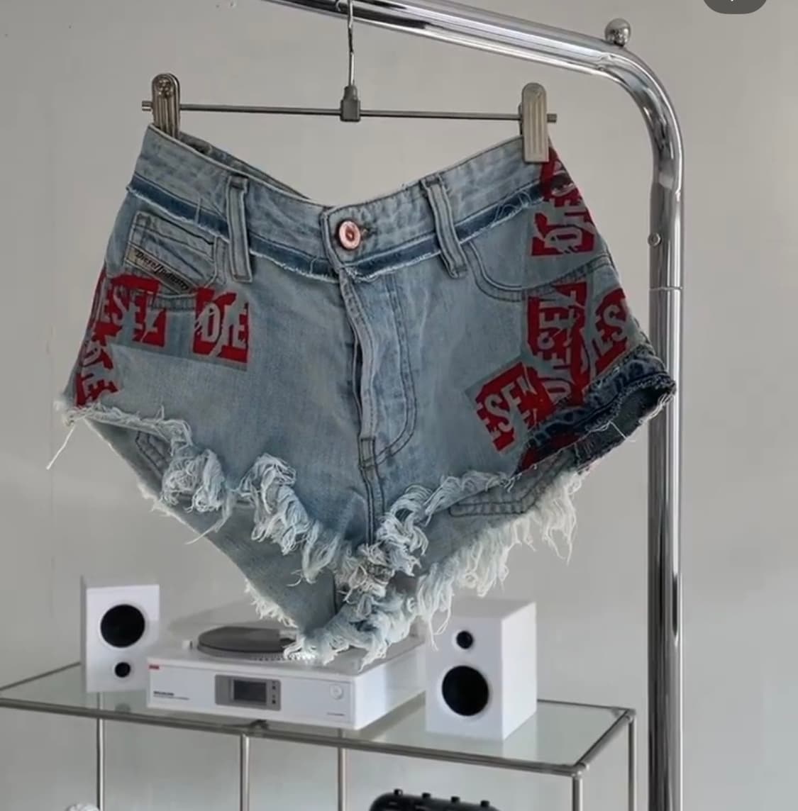 디젤 테이핑 핫팬츠  상품이미지1