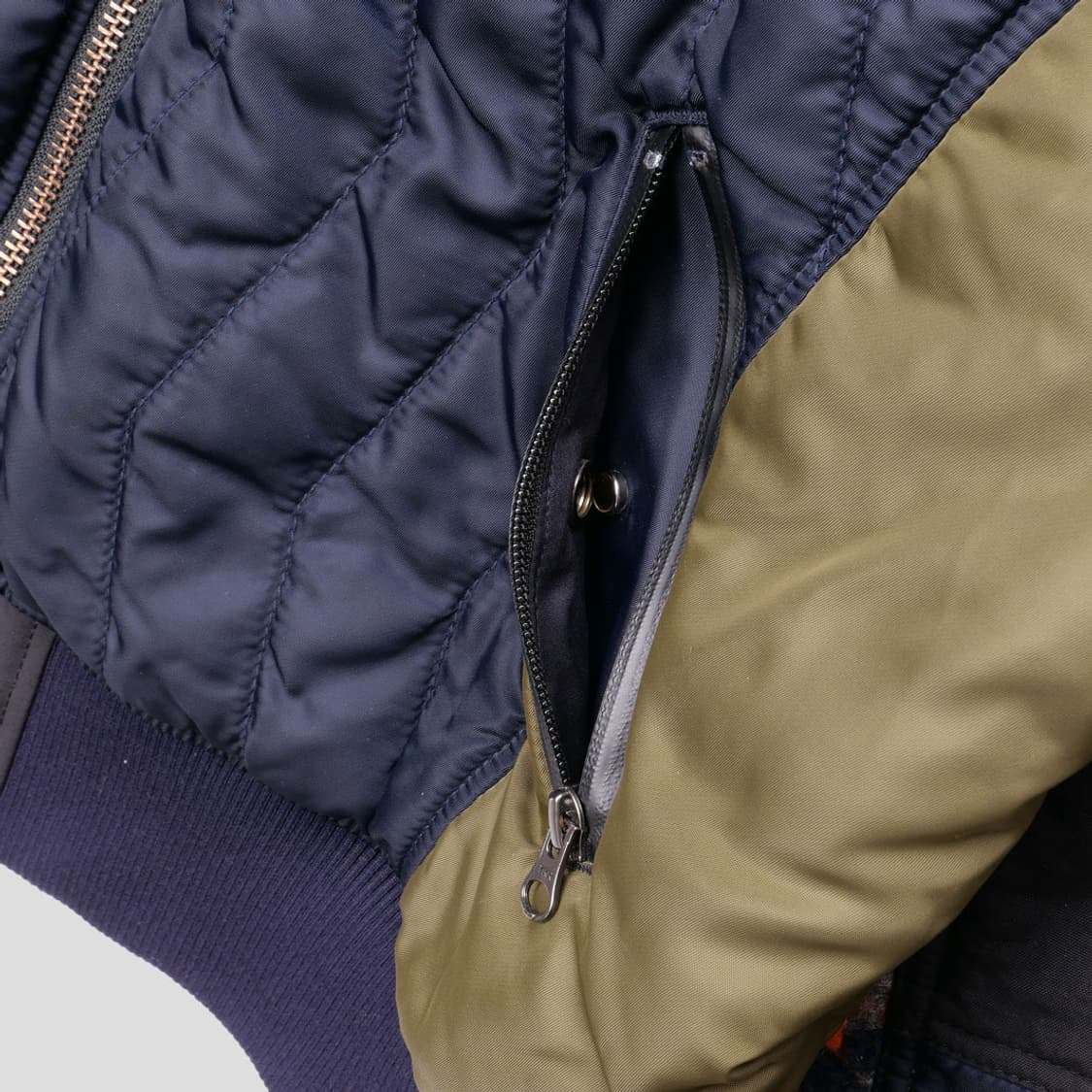 아식스 x 앤더슨벨 퀄팅 봄버 자켓 상품이미지6