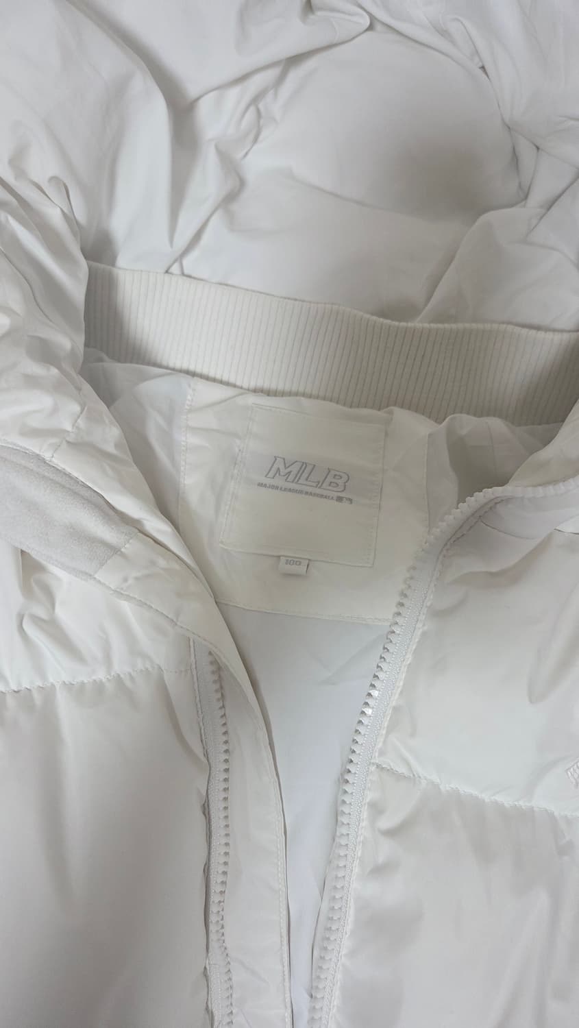 MLB 화이트 숏 패딩 100 상품이미지3