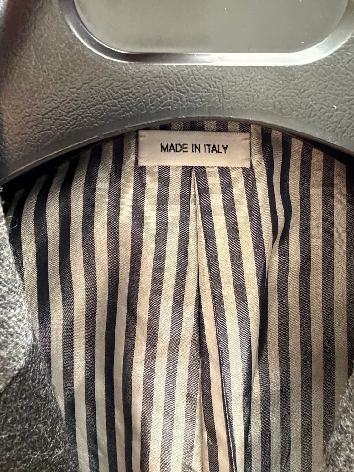 톰브라운 펀믹스 그레이 울 블레이저 2사이즈 상품이미지3