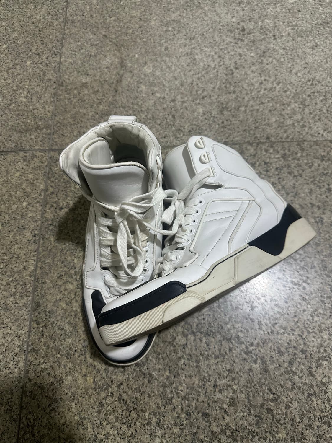 지방시 타이슨 하이탑 블랙&화이트 270 상품이미지2