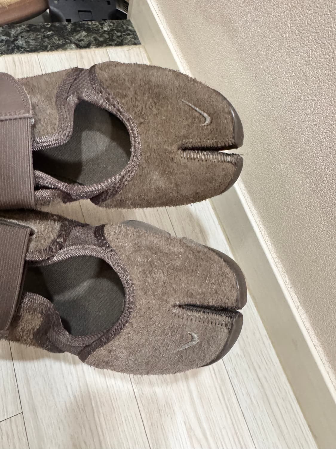 나이키 에어리프트 스웨이드 250 상품이미지2