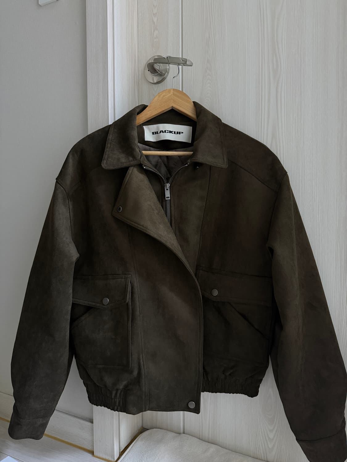 [새상품] 블랙업 아바니 스웨이드 점퍼 다크브라운 상품이미지2