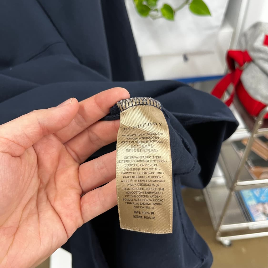 버버리 백로고 프린팅 롱슬리브 M 상품이미지5