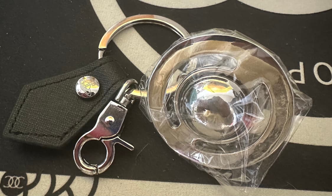 비비안웨스트우드 키링 블랙 상품이미지1