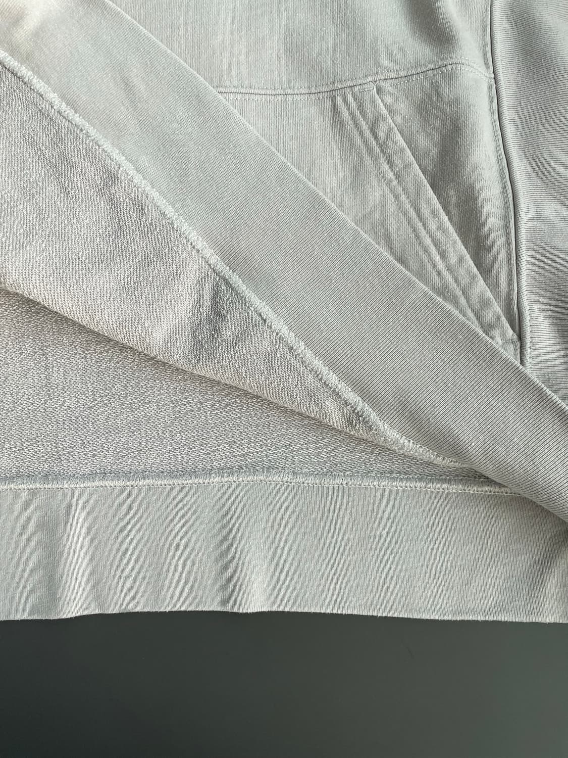 [L] 카프 엠트 유니섹스 오버다이 패널 헤비 풀오버 후디 상품이미지8