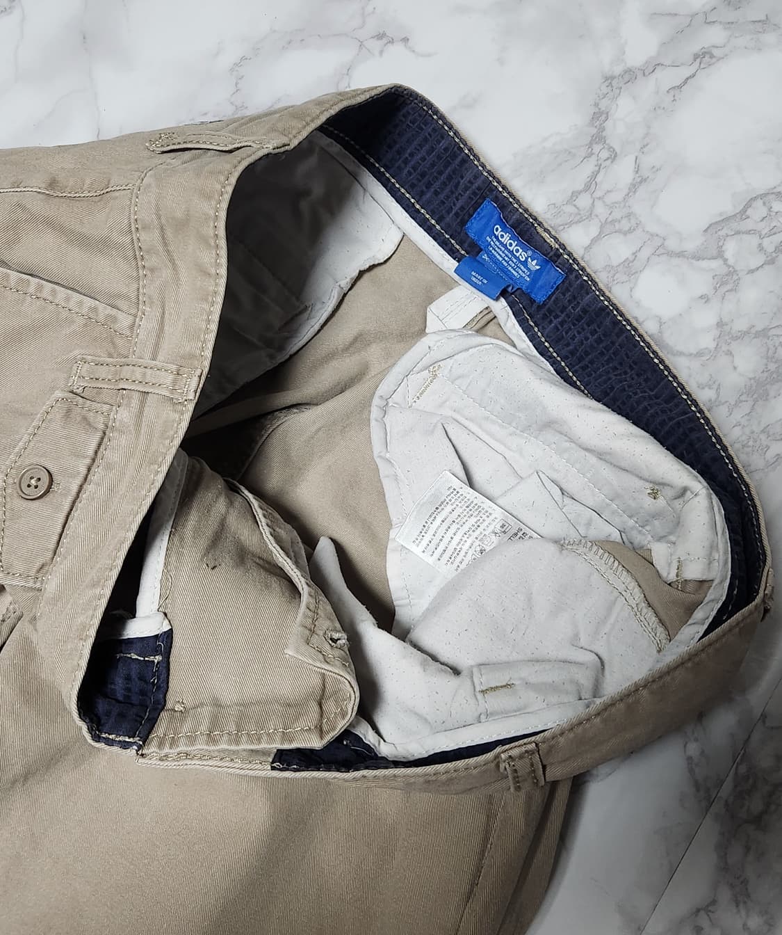 아디다스 베이지 치노 면 바지 상품이미지5