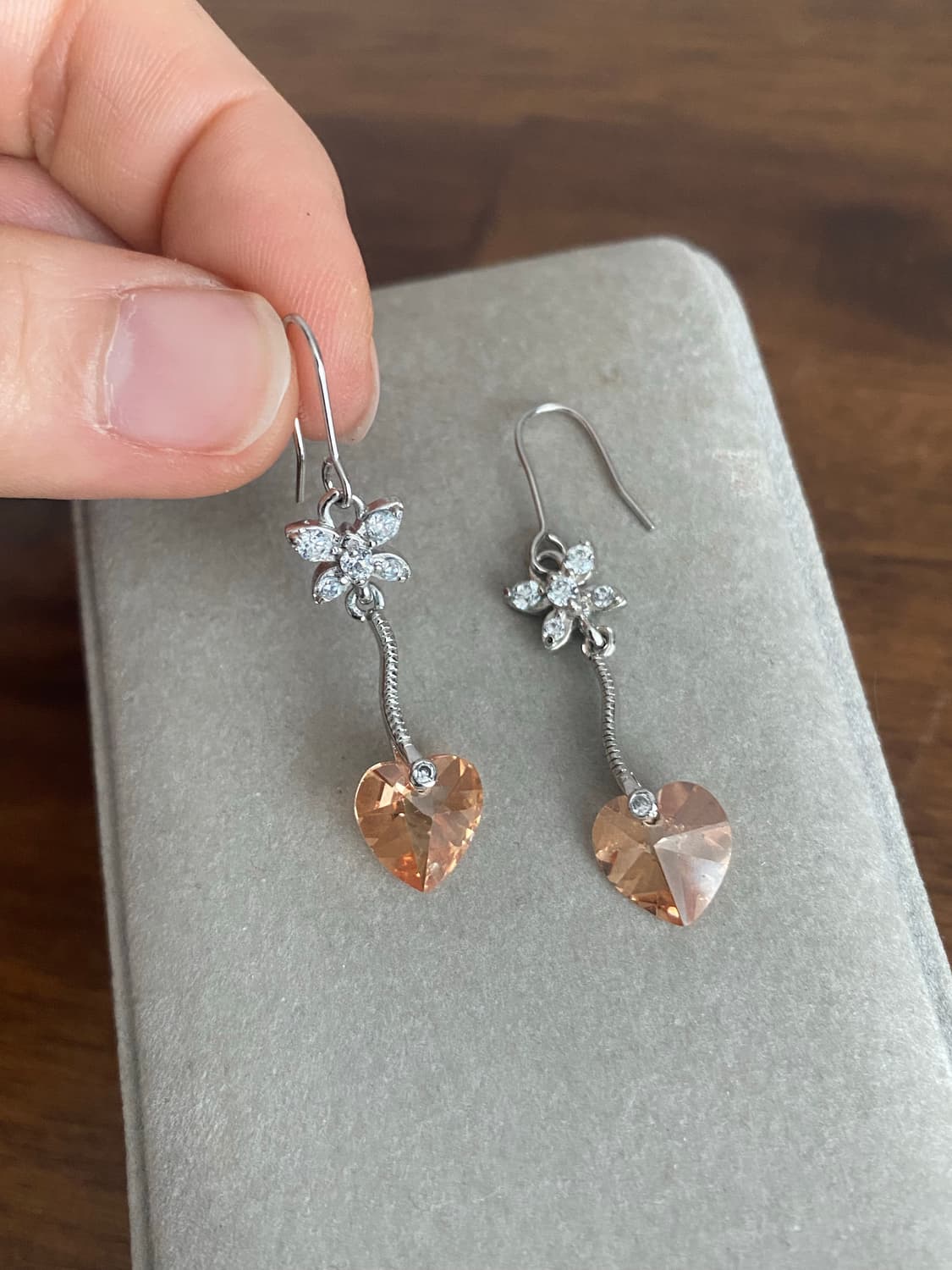 하트 큐빅 악세서리 후크 귀걸이 상품이미지1