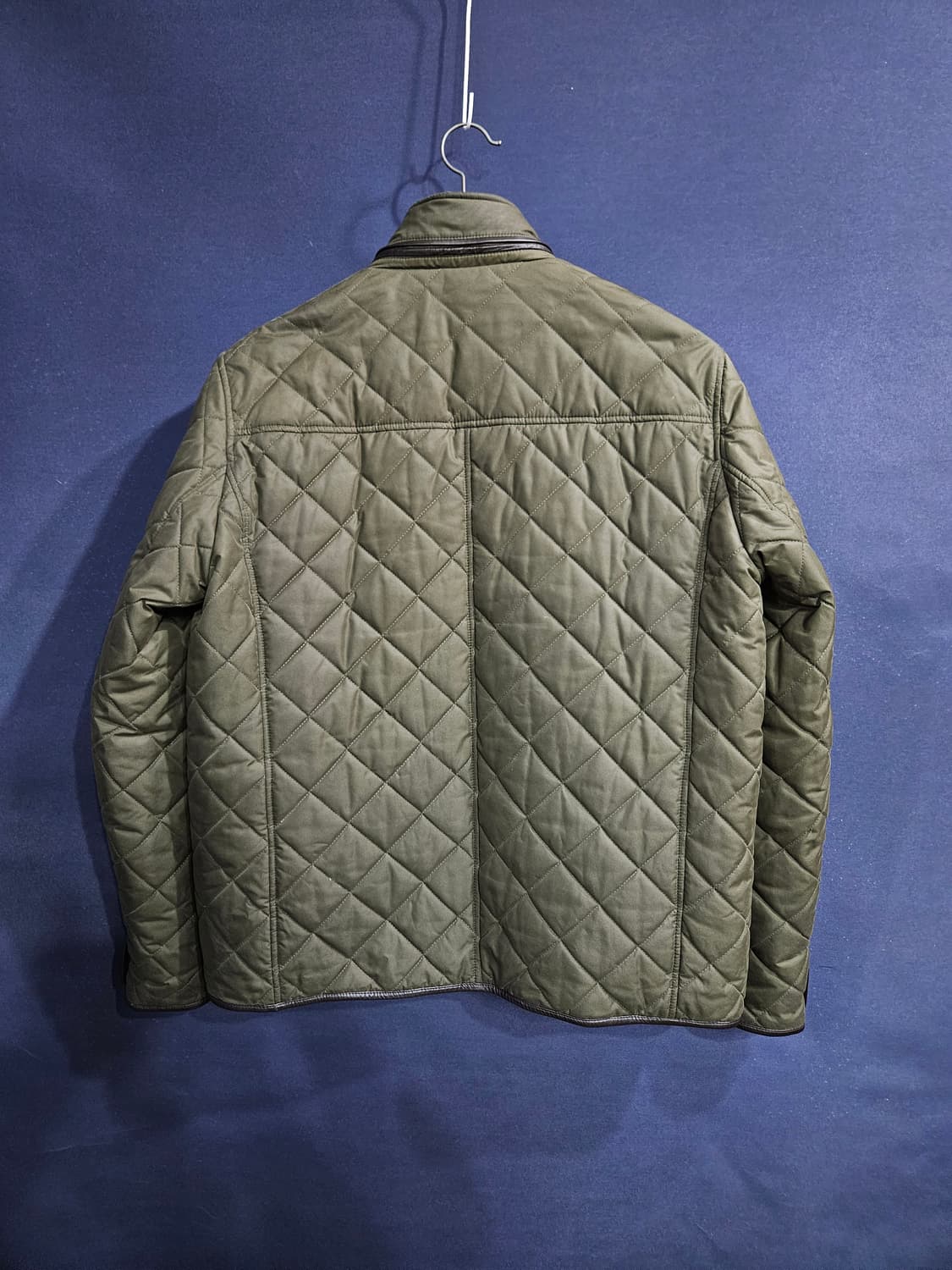 콜한 퀼팅 카키컬러 남성 105~110 패딩자켓  상품이미지2