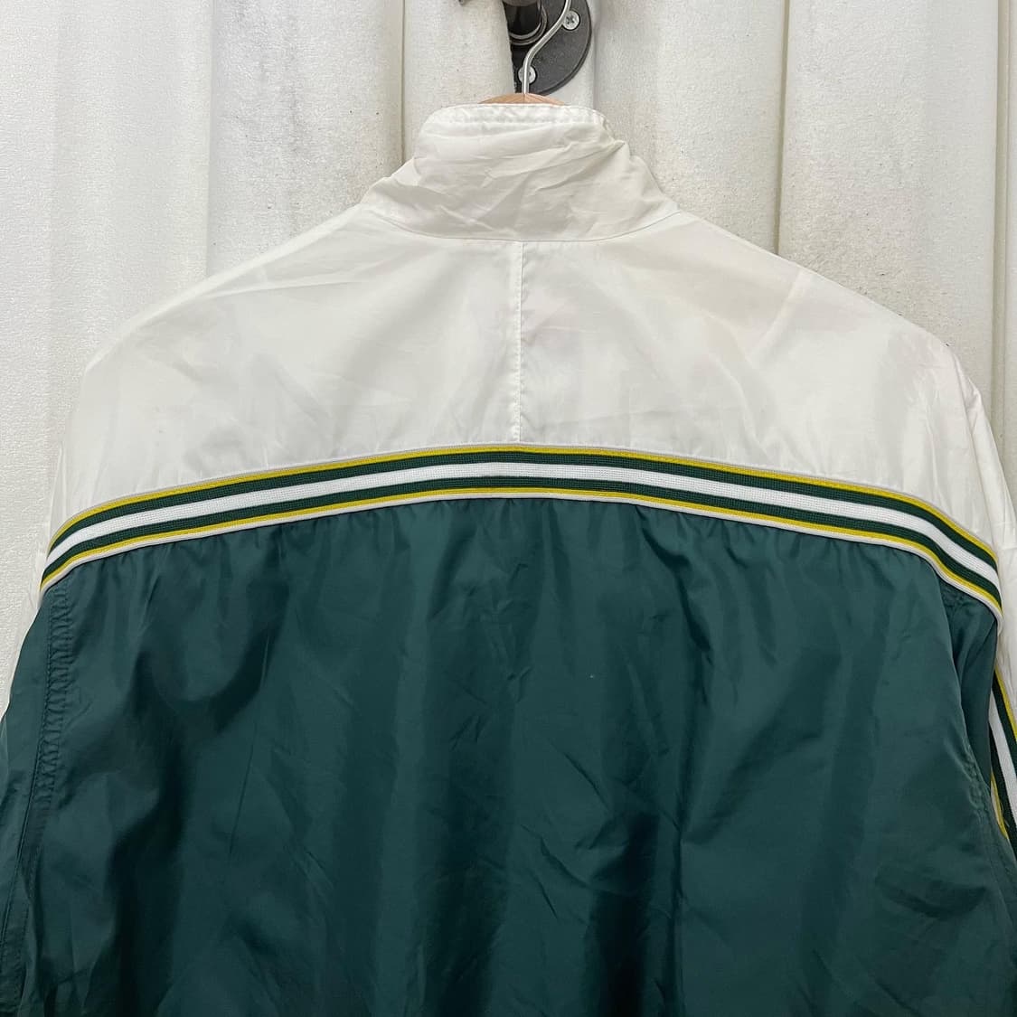 나이키 그린&아이보리 배색 스트라이프 윈드브레이커 상품이미지5