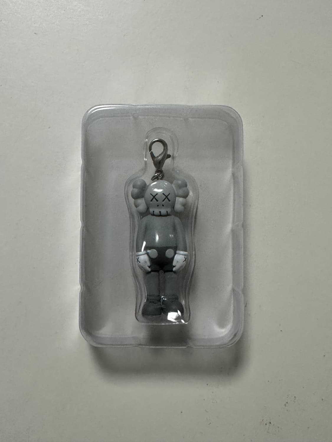 카우스 도쿄 퍼스트 컴패니언 키체인 그레이 상품이미지3