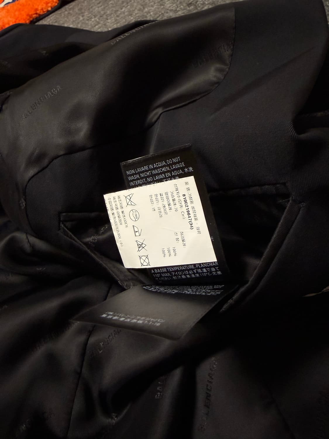 [34] 발렌시아가 워시드 로고 패치 블레이저 자켓 블랙 상품이미지6