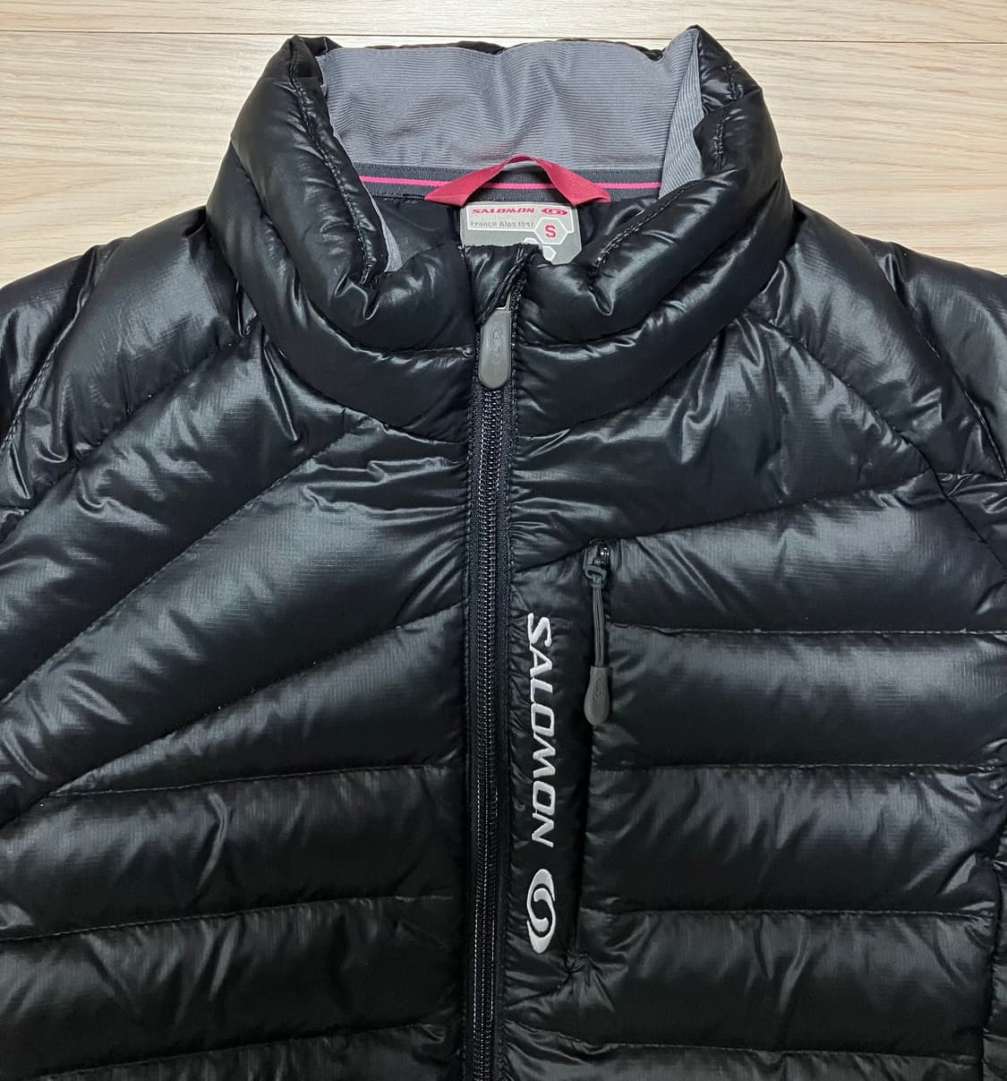 살로몬 구스 다운 프로우먼 경량 패딩 상품이미지5