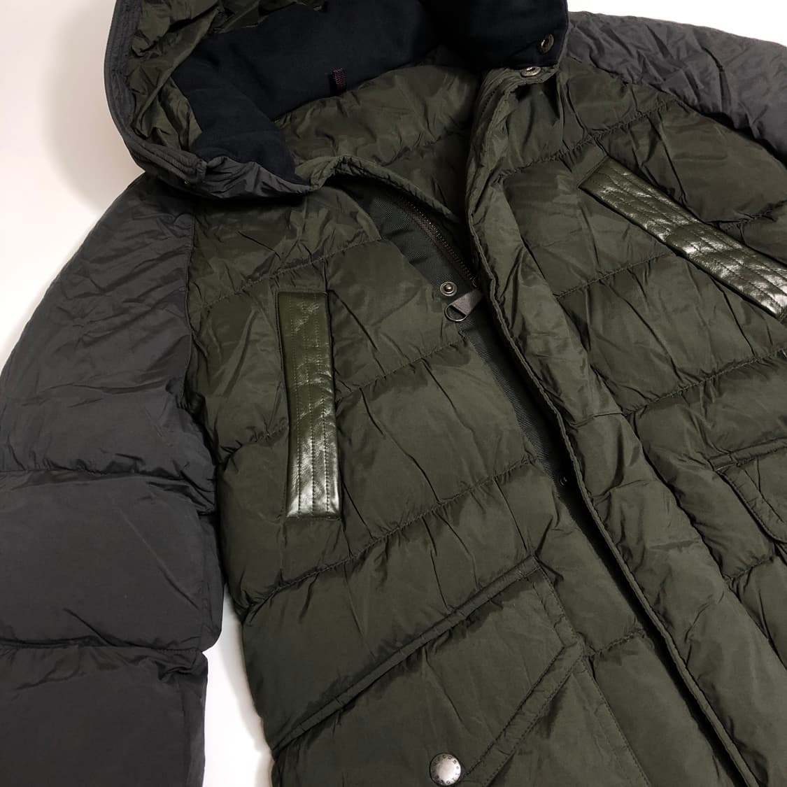 커스텀멜로우 러버 다운 패딩 L 상품이미지4