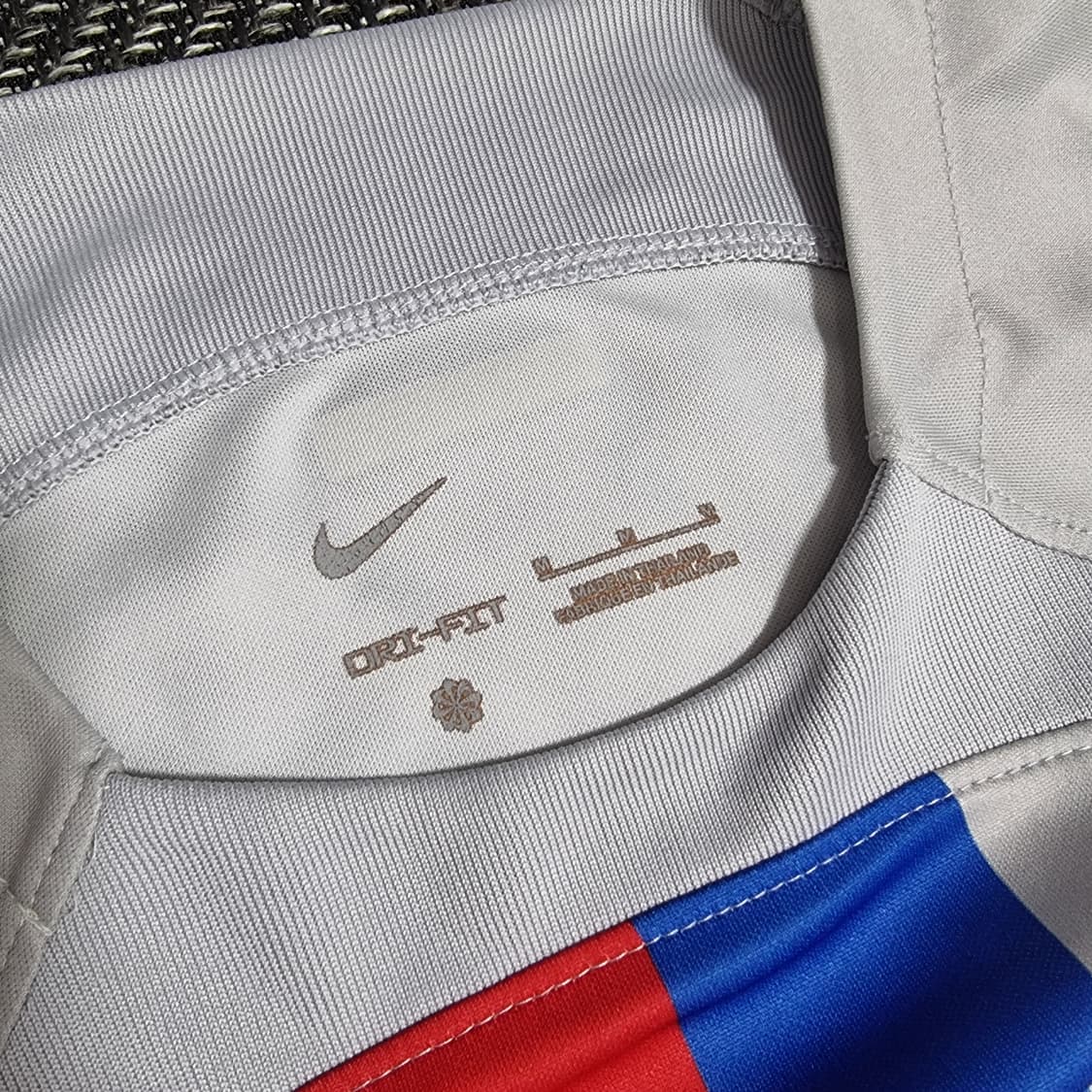 22-23시즌 바르셀로나 써드 유니폼 #9 레반도프스키 상품이미지4