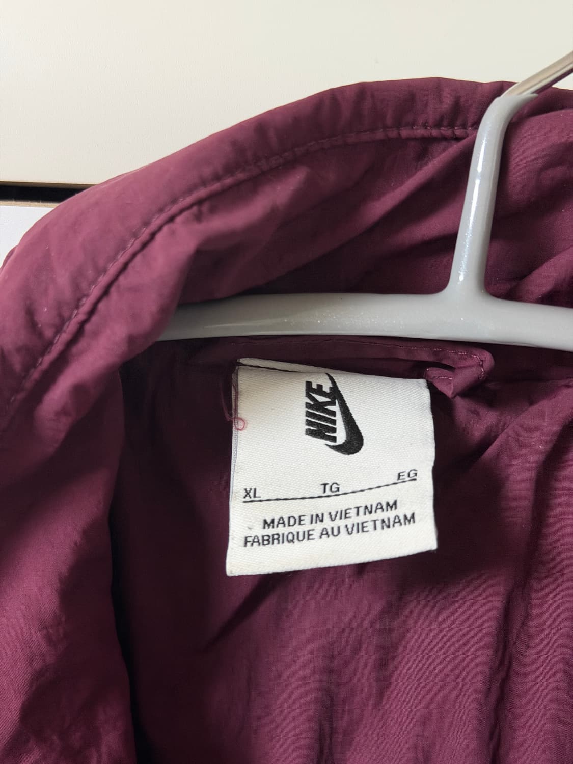 나이키 바람막이(나이키 NSW 솔로 스우시 우븐 트랙 자켓 나이트 마룬) 상품이미지4