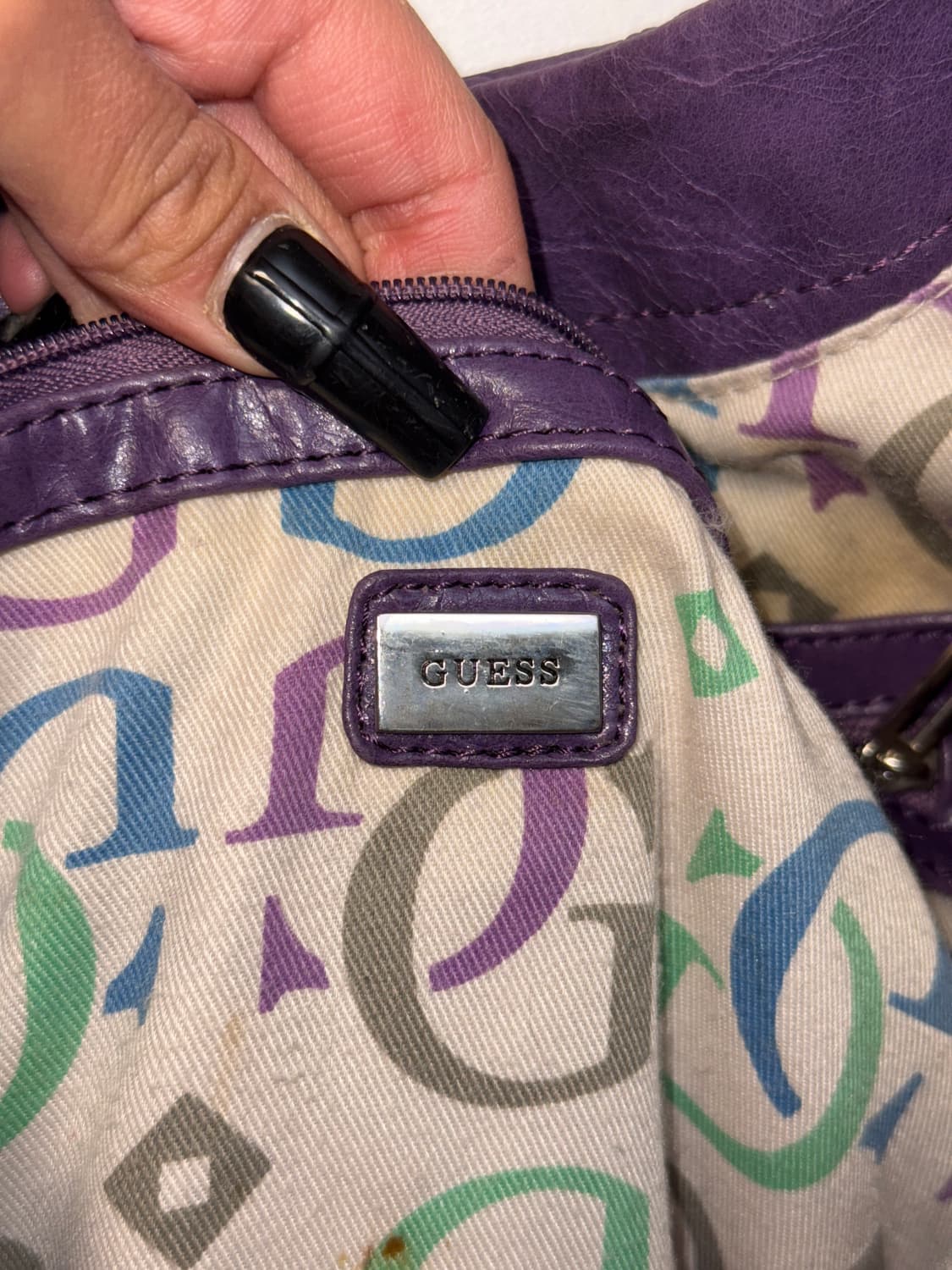 Guess deep purple leather logo big 숄더백 상품이미지6