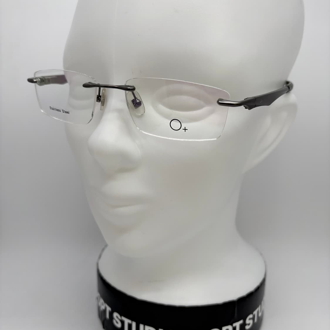 O+ EYEWEAR 매트 그레이 스퀘어 무테 상품이미지6