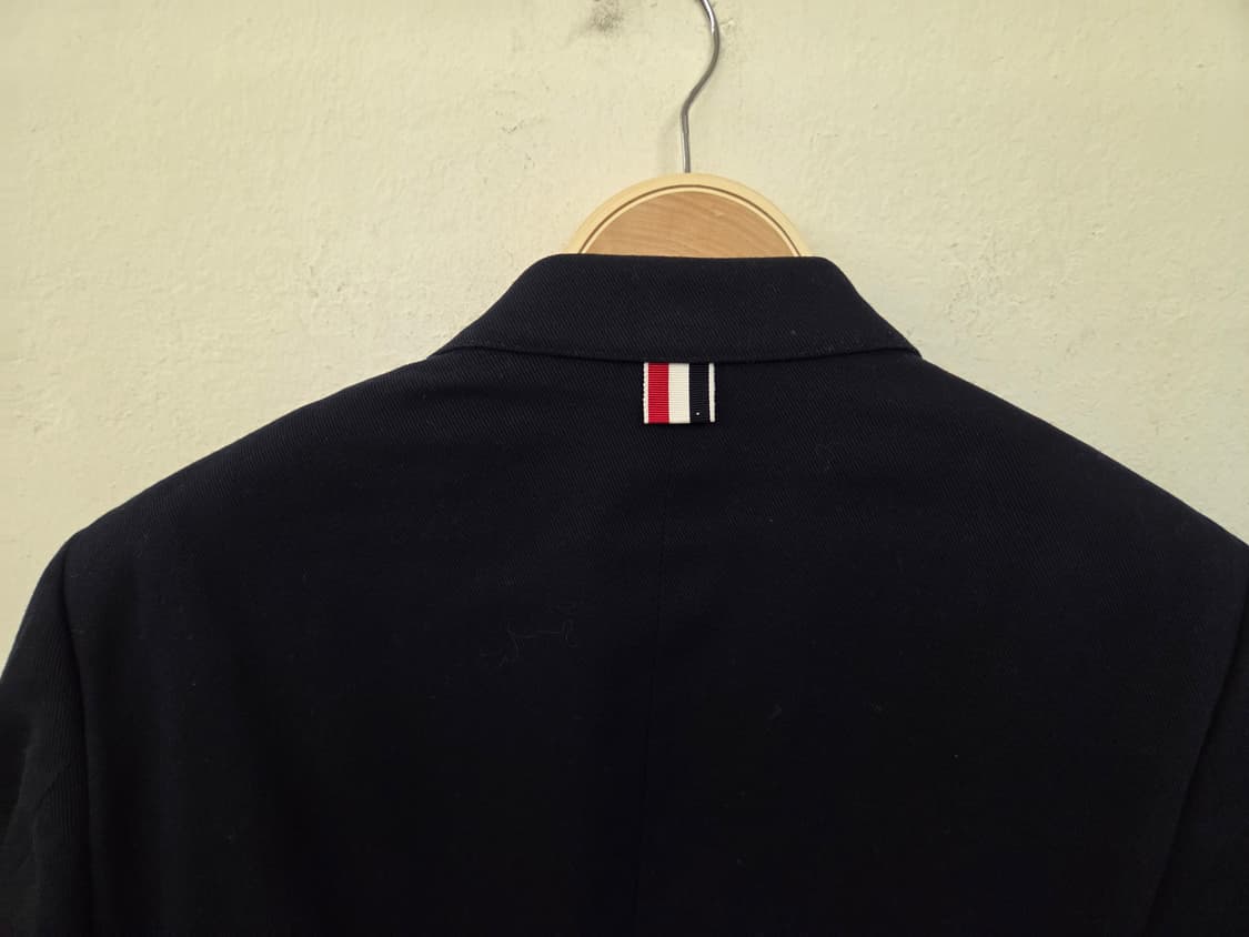 톰브라운 네이비 자켓 상품이미지10