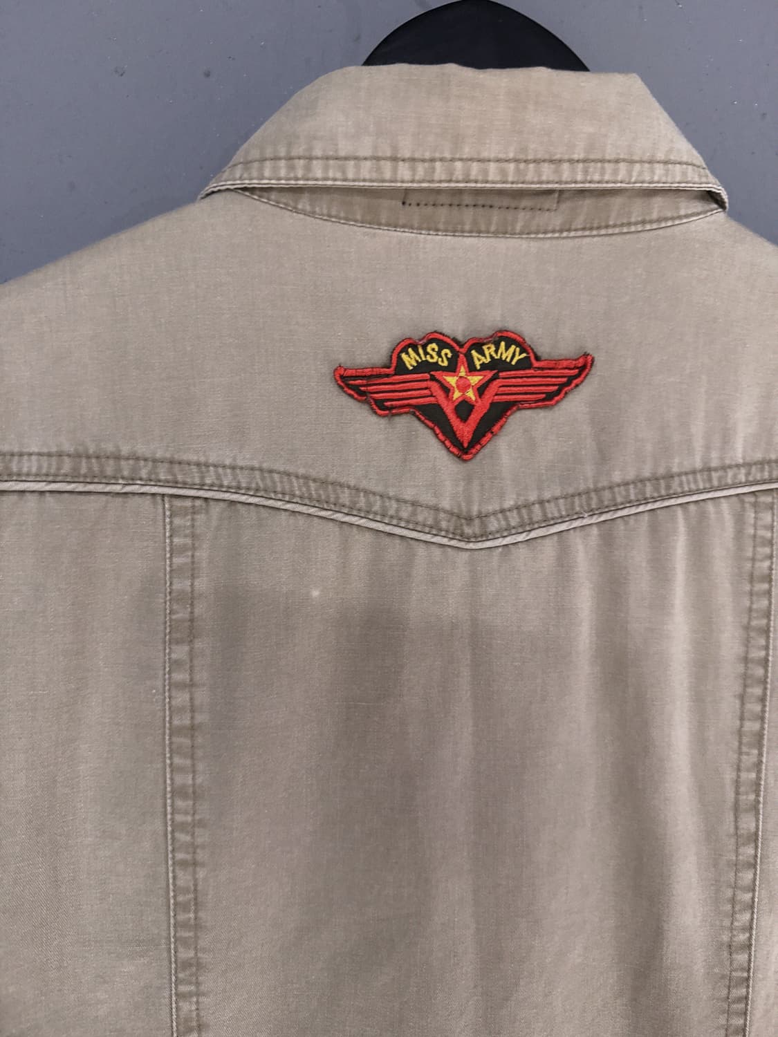 patch detail pocket shirt 상품이미지9