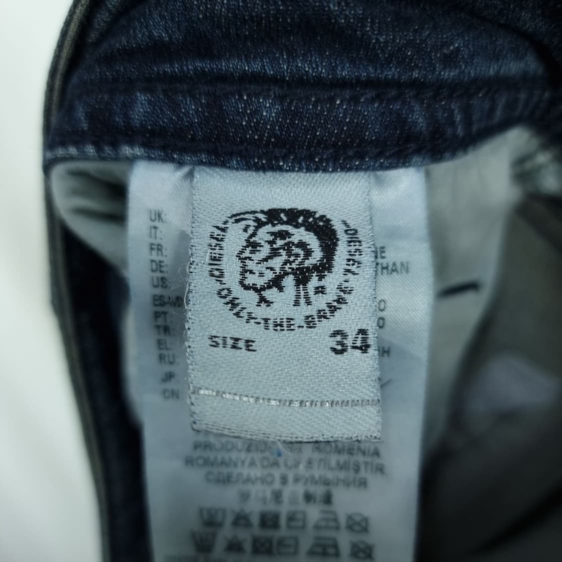 [디젤] 빈티지 버스터 테이퍼드 데님 팬츠 청바지 P01590 상품이미지8