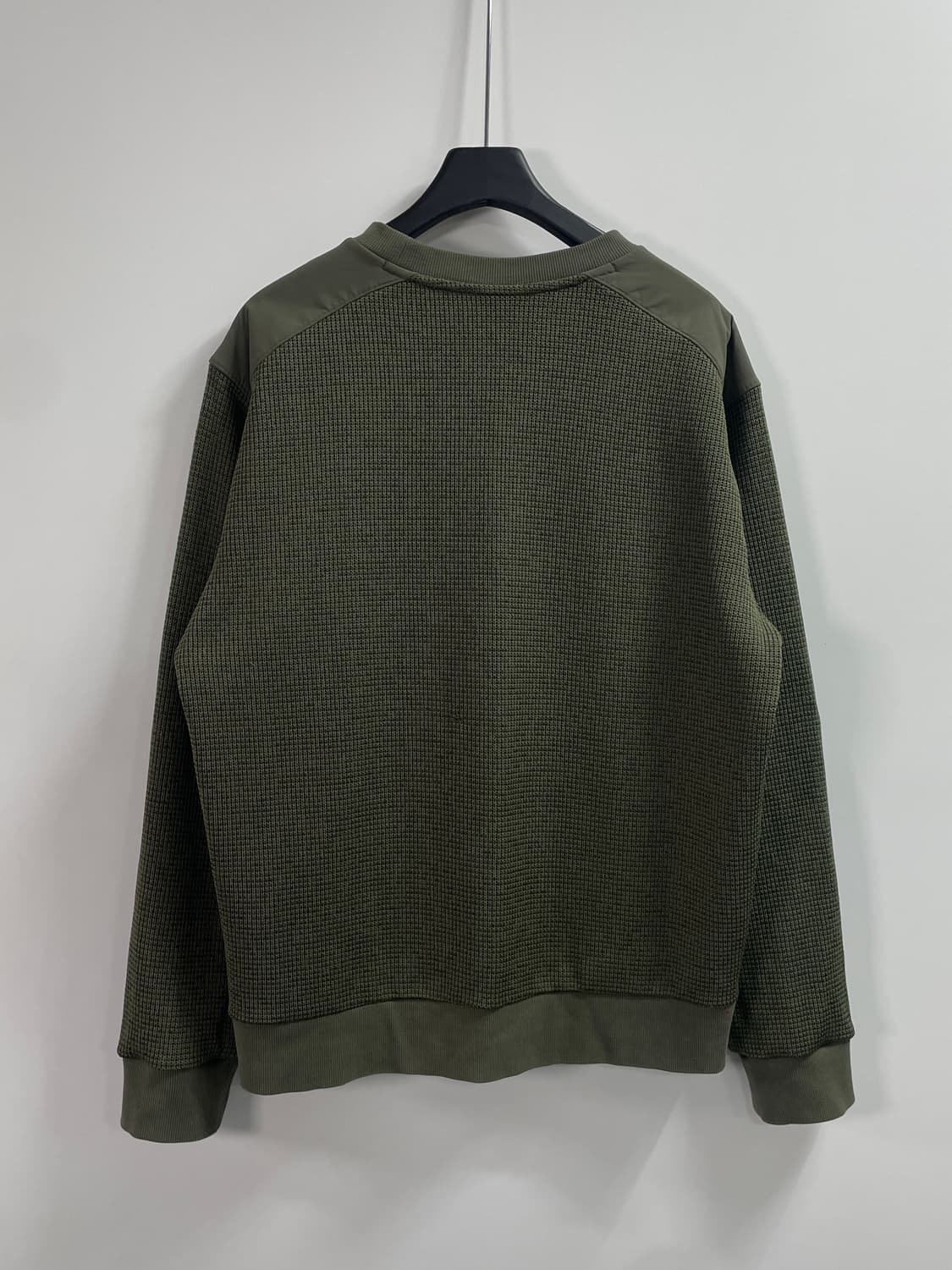 살로몬 플래그 스웨터 맨투맨 (on.404) 상품이미지3