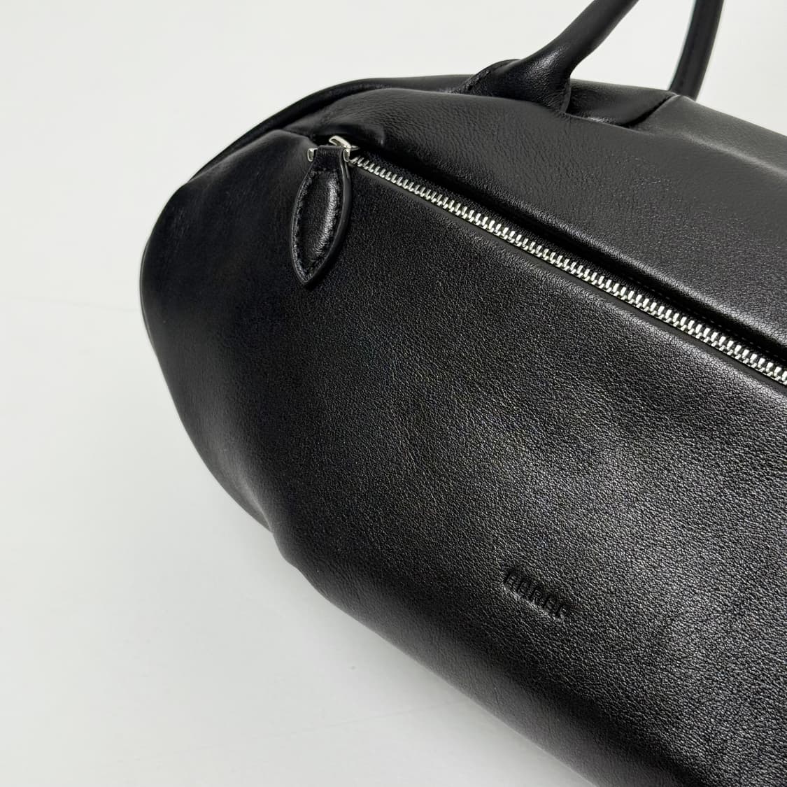 (새상품) 이랩 EEREP 오발 숄더백 블랙 상품이미지7