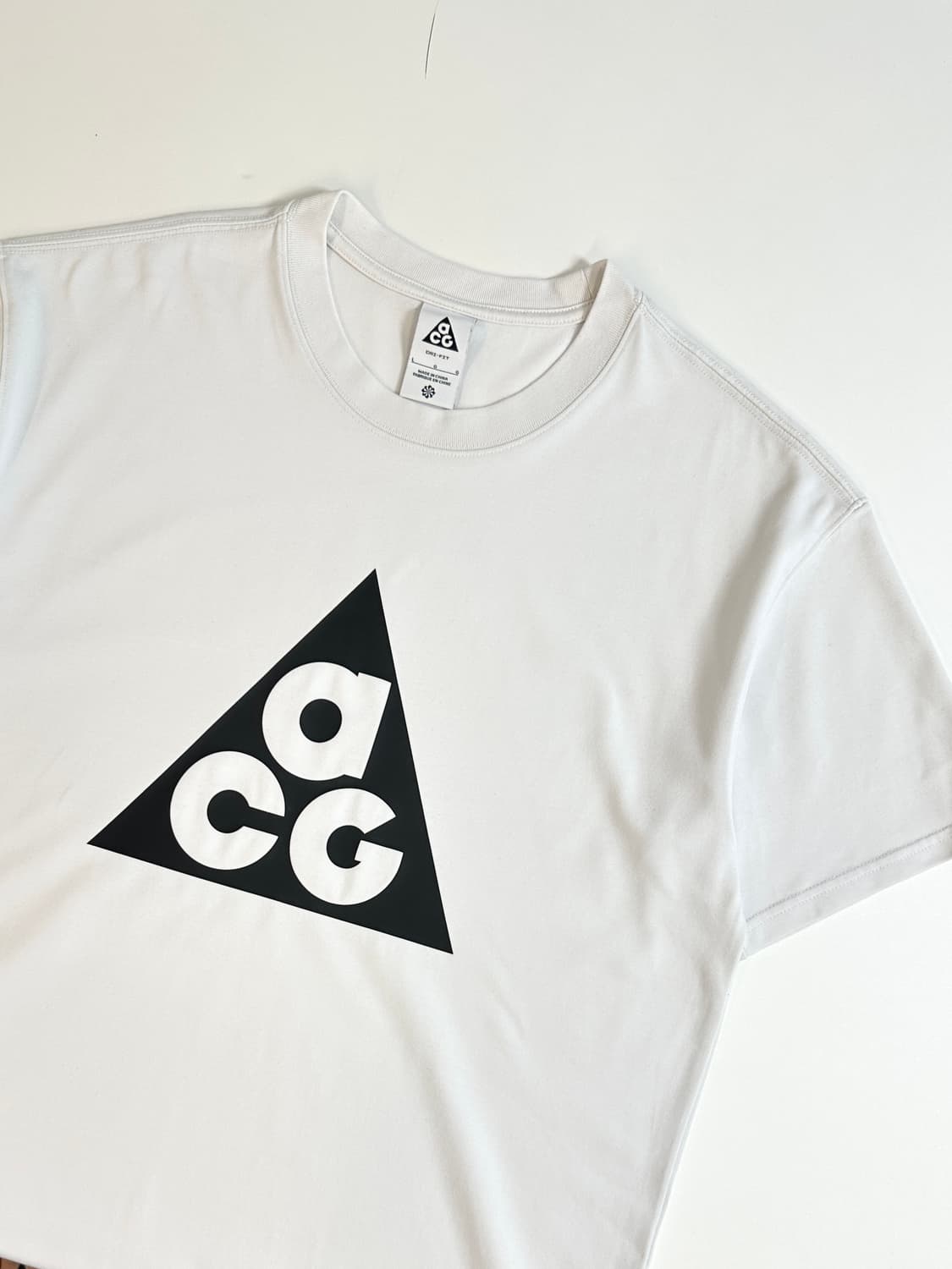 Nike acg 빅로고 반팔 화이트 L 상품이미지1