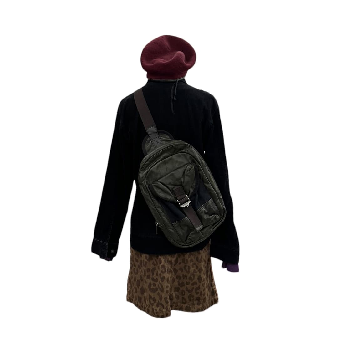 디젤 레더 슬링백 카키 상품이미지8