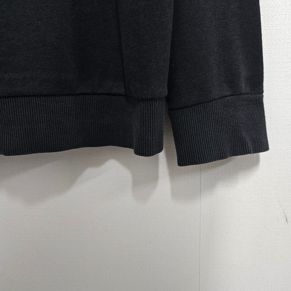 100-105 아디다스 블랙 맨투맨 상품이미지4