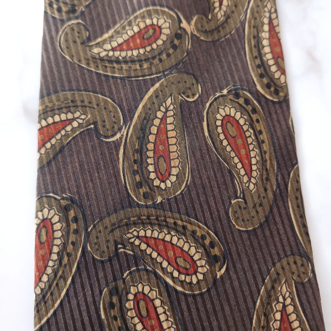 더반(다반) 실크 브라운 페이즐리 넥타이 8.6cm A등급 A19017
 상품이미지7