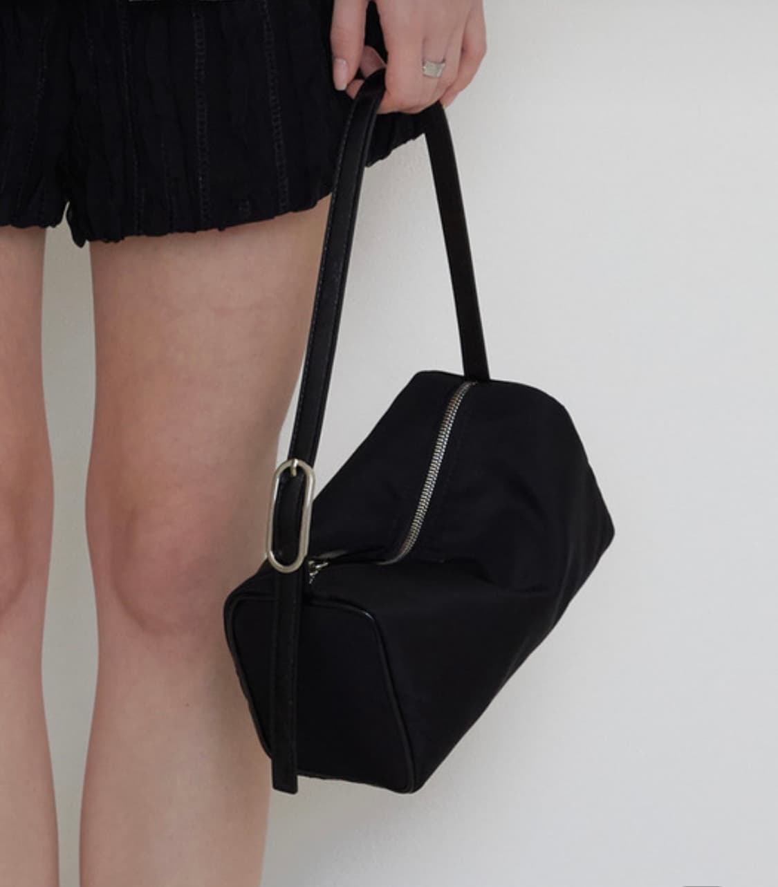 베이루트 BEAU NYLON ROLLER BAG 상품이미지1