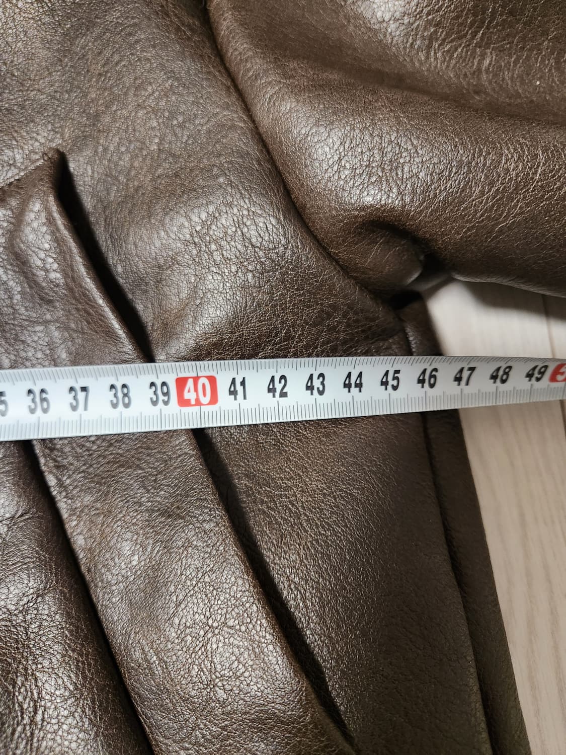 MUYBIEN 크롭 무스탕 사이즈F

얼핏보면 거의 새거처럼 관리되어 있 상품이미지7